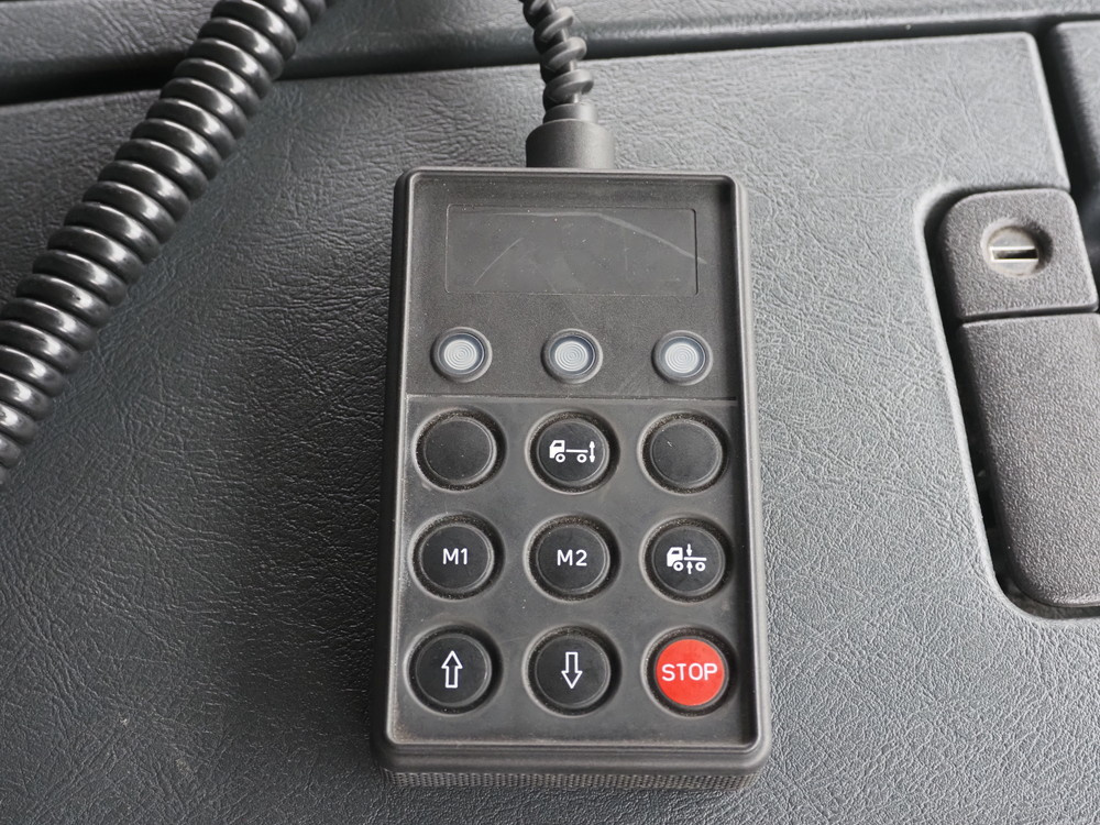 三菱ふそう スーパーグレート ウイング車 大型 QPG-FS64VZ 年式 H28[写真29]