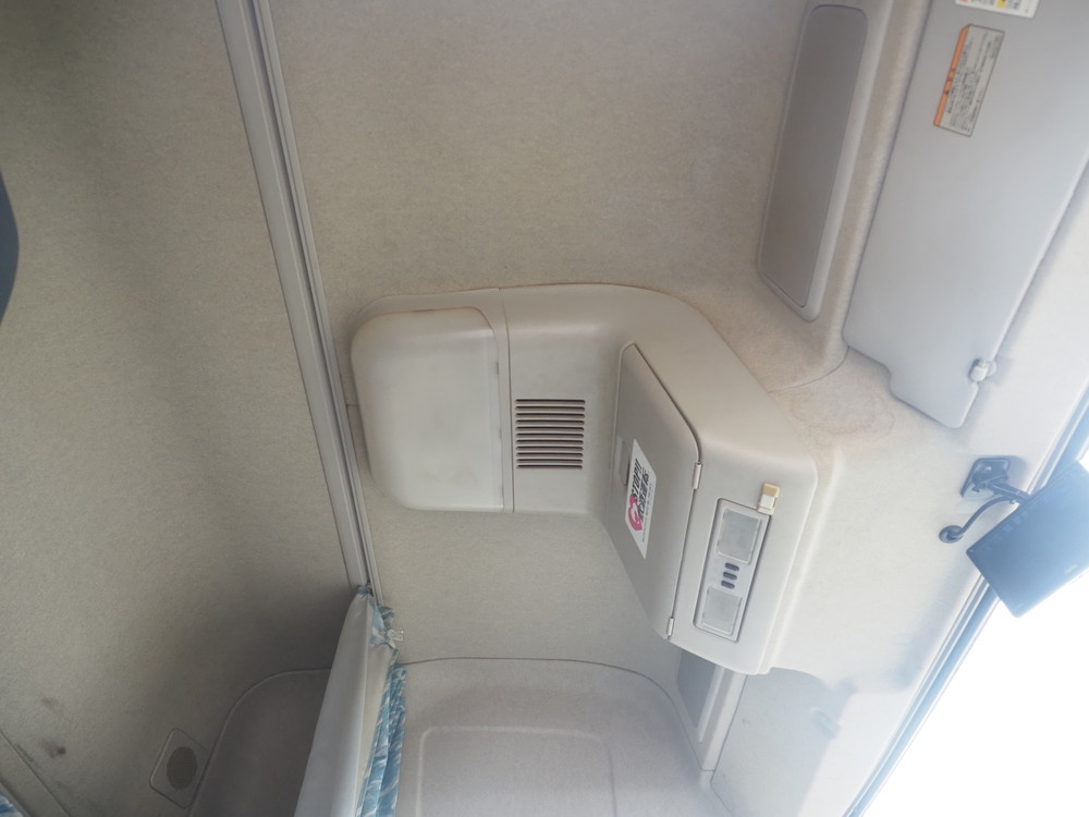 三菱ふそう スーパーグレート ウイング車 大型 QPG-FS64VZ 年式 H28[写真30]