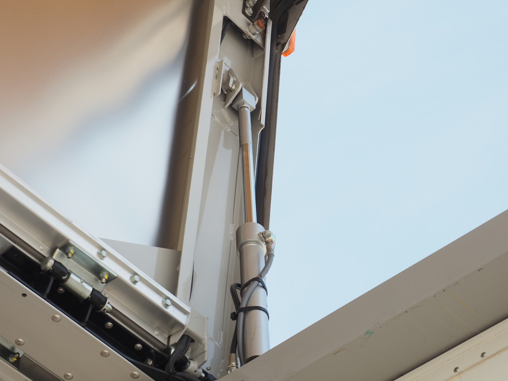 いすゞ フォワード ウイング車 中型 2RG-FRR90T2 年式 R2[写真18]