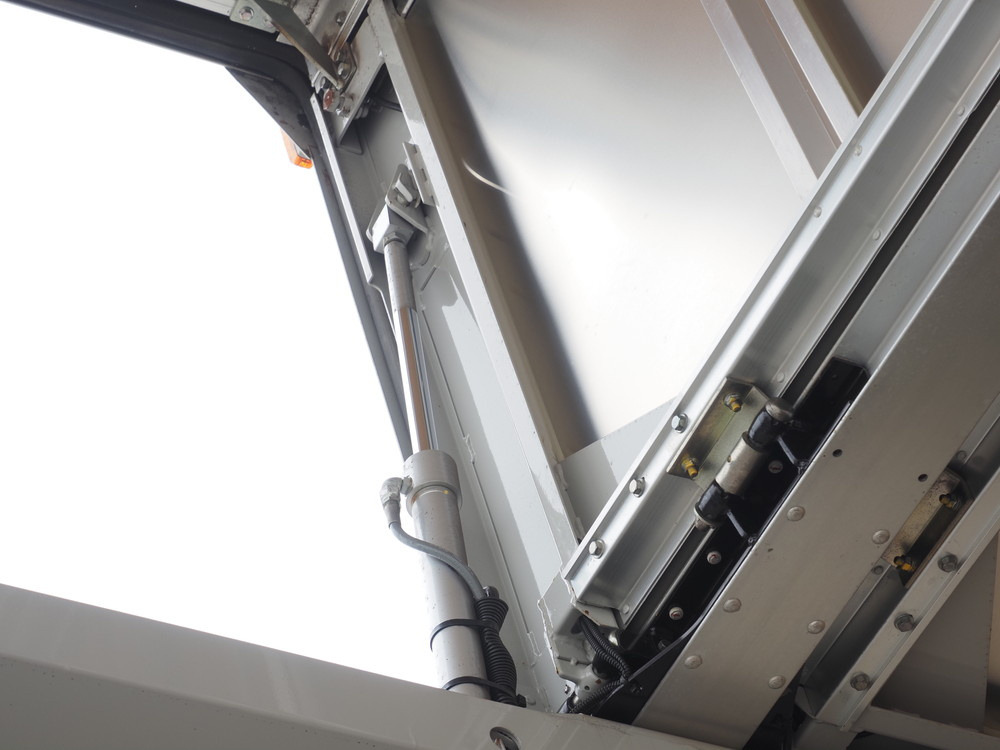 UDトラックス コンドル ウイング車 中型 TKG-MK38L 年式 H26[写真12]