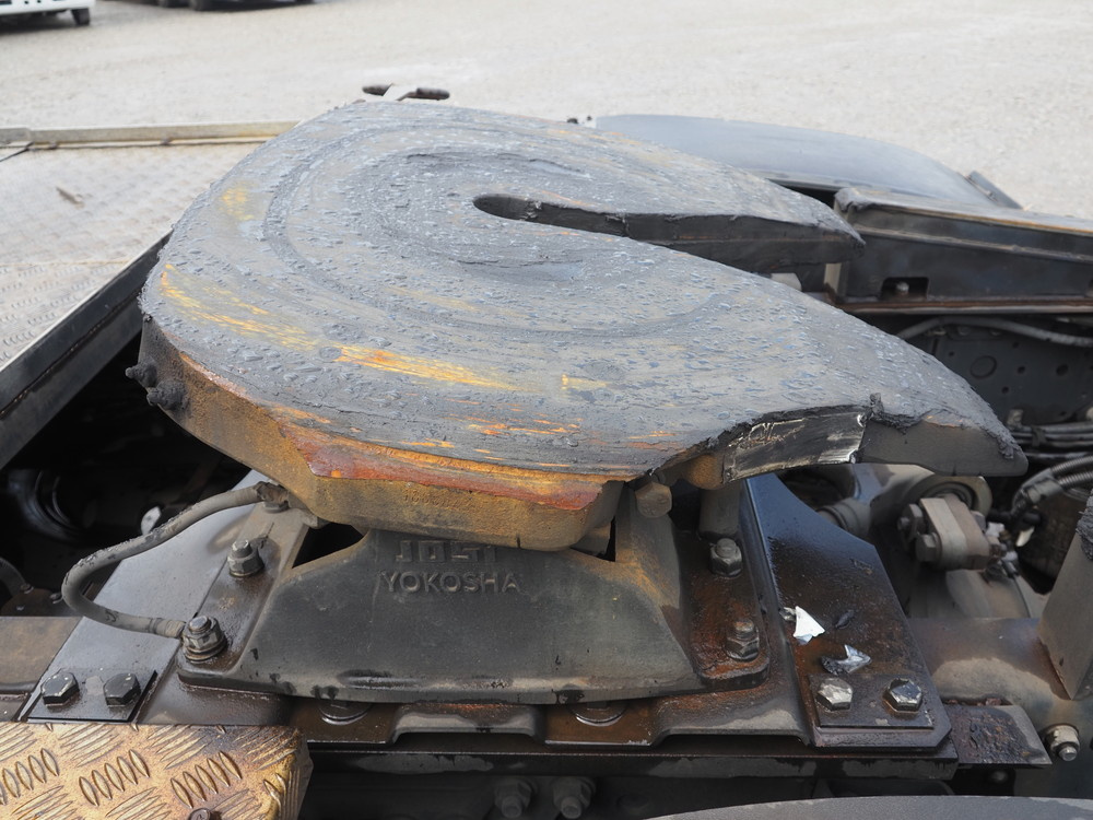 三菱ふそう スーパーグレート トラクタ 大型 QPG-FP64VDR 年式 H27[写真14]