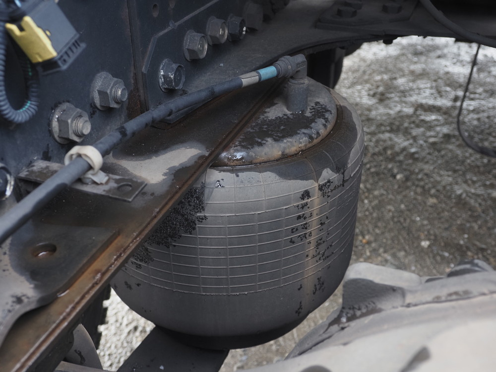 三菱ふそう スーパーグレート トラクタ 大型 QPG-FP64VDR 年式 H27[写真32]