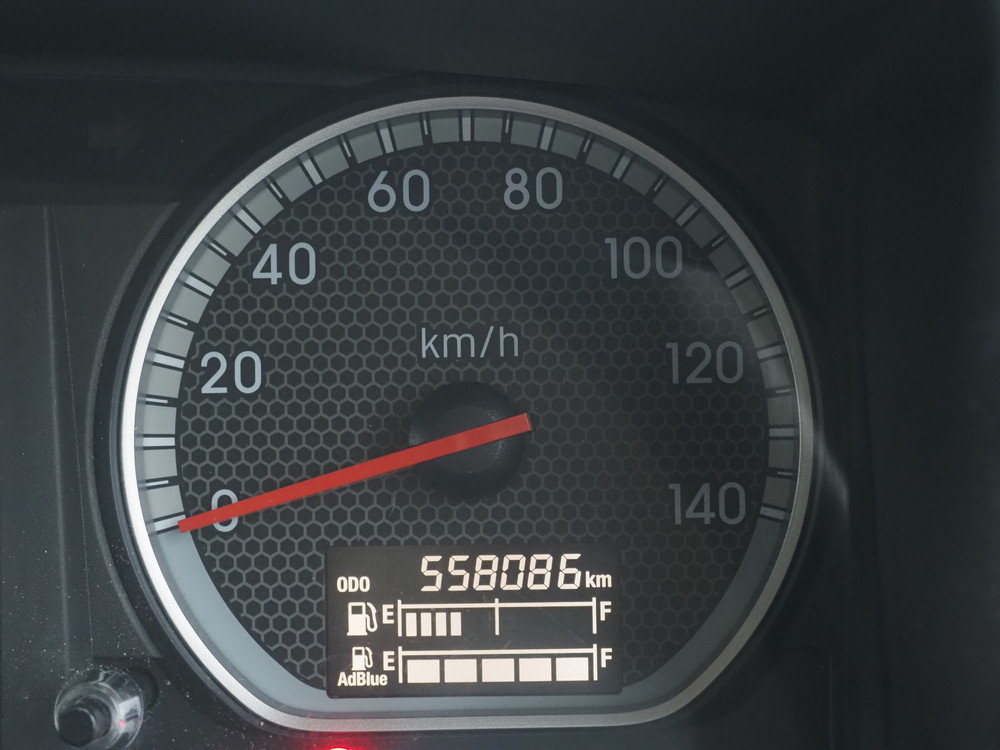 いすゞ ギガ 冷凍ウイング 大型 QKG-CYJ77B 年式 H29[写真41]