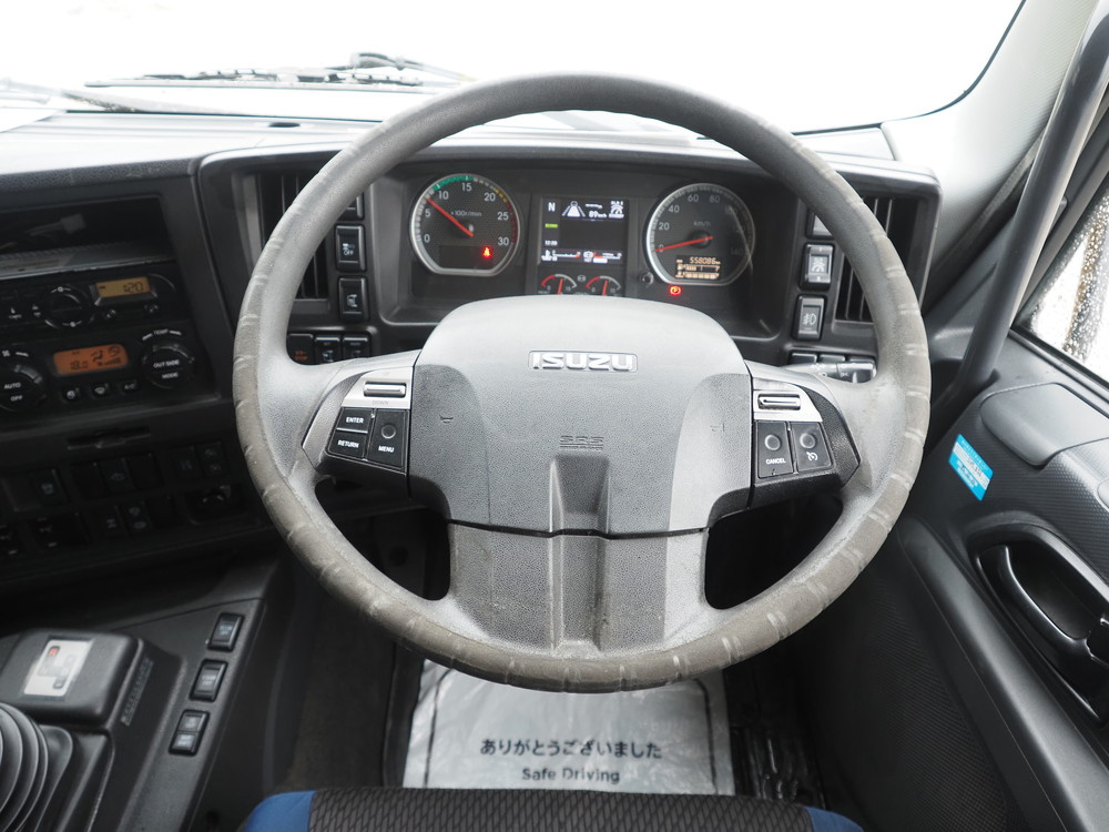いすゞ ギガ 冷凍ウイング 大型 QKG-CYJ77B 年式 H29[写真32]