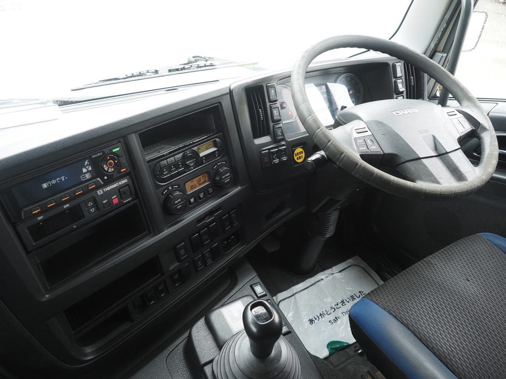 いすゞ ギガ 冷凍ウイング 大型 QKG-CYJ77B 年式 H29[写真33]