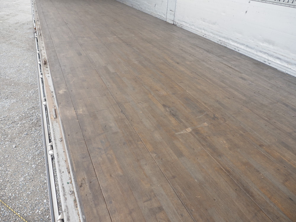 いすゞ ギガ ウイング車 大型 QKG-CYJ77A 年式 H27[写真17]