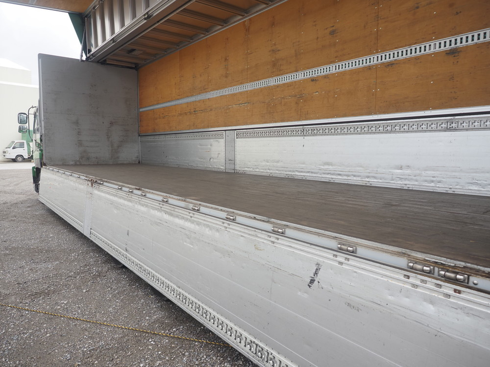 いすゞ ギガ ウイング車 大型 QKG-CYJ77A 年式 H27[写真14]