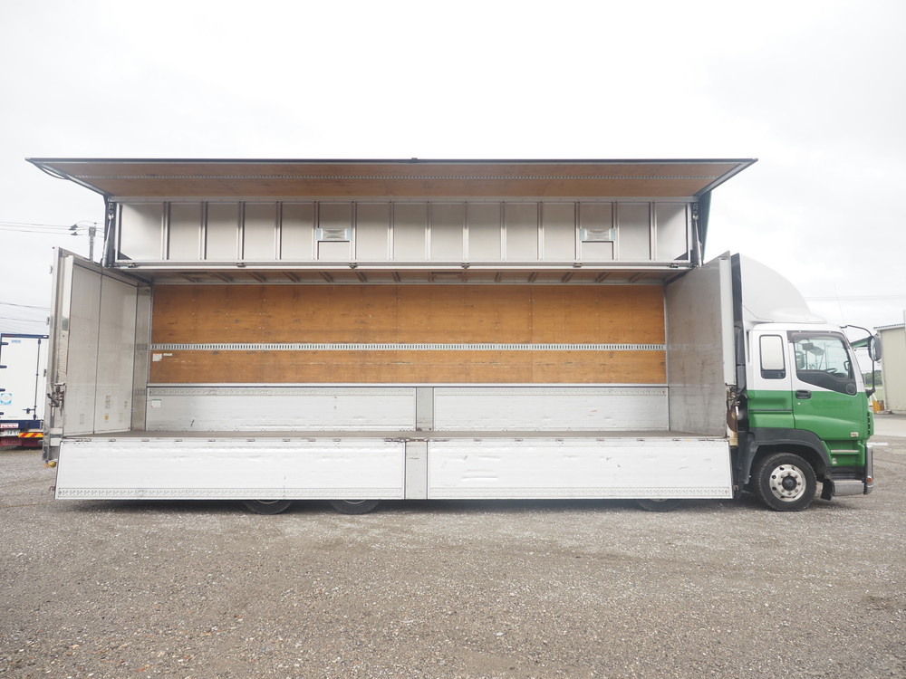 いすゞ ギガ ウイング車 大型 QKG-CYJ77A 年式 H27[写真06]