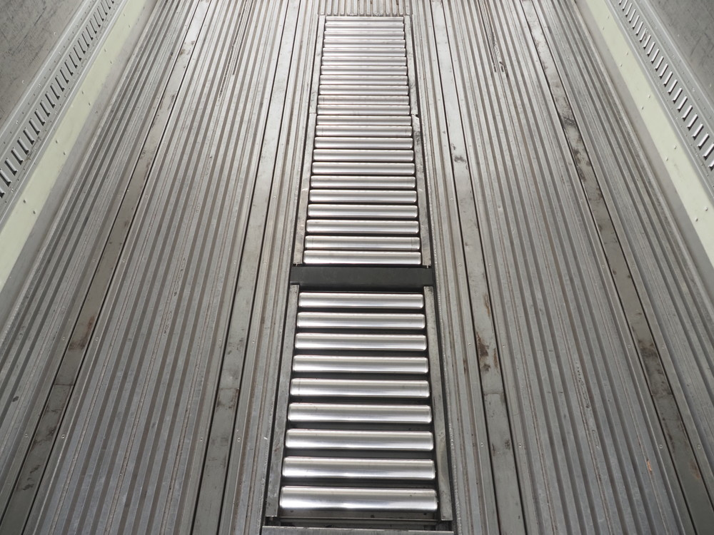 日野 プロフィア 冷凍バン 大型 2DG-FW1AHJ 年式 H30[写真18]