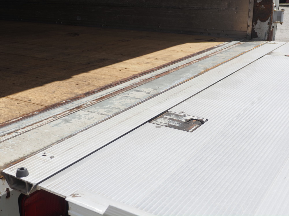 いすゞ フォワード ウイング車 中型 TKG-FRR90S2 年式 H26[写真25]