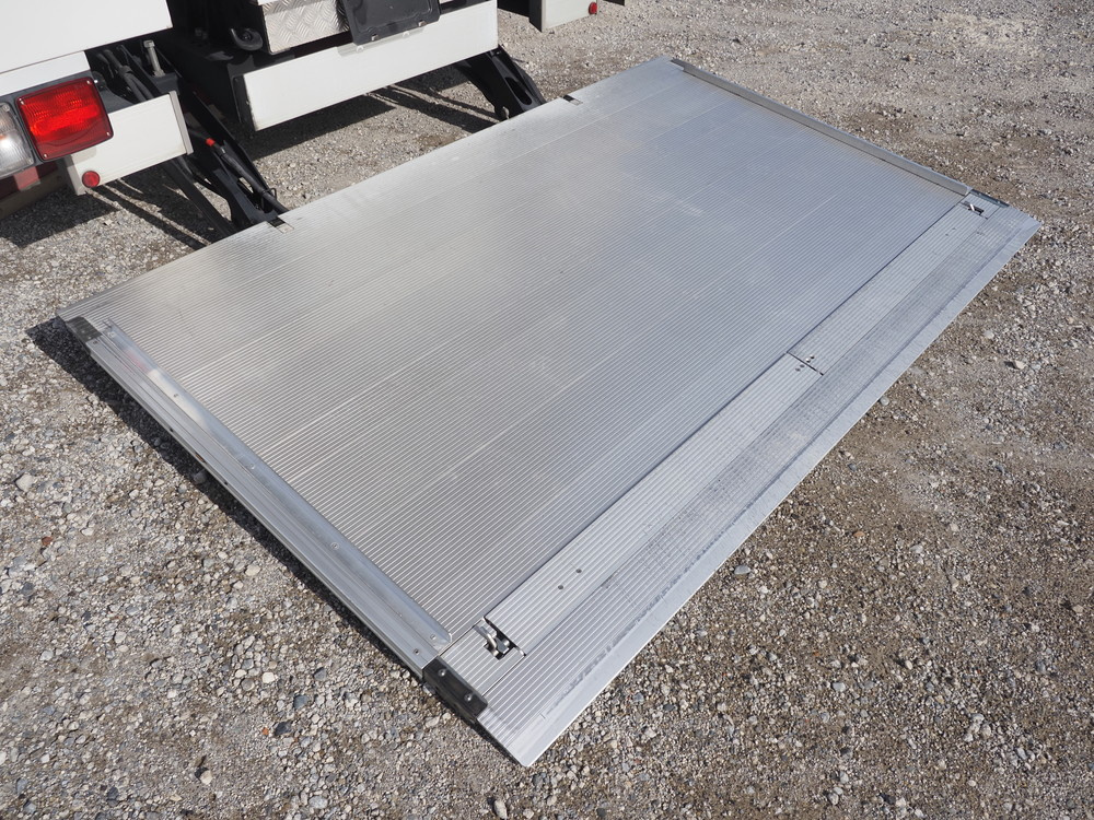 日野 レンジャー ウイング車 中型 2PG-FD2ABG 年式 H30[写真32]