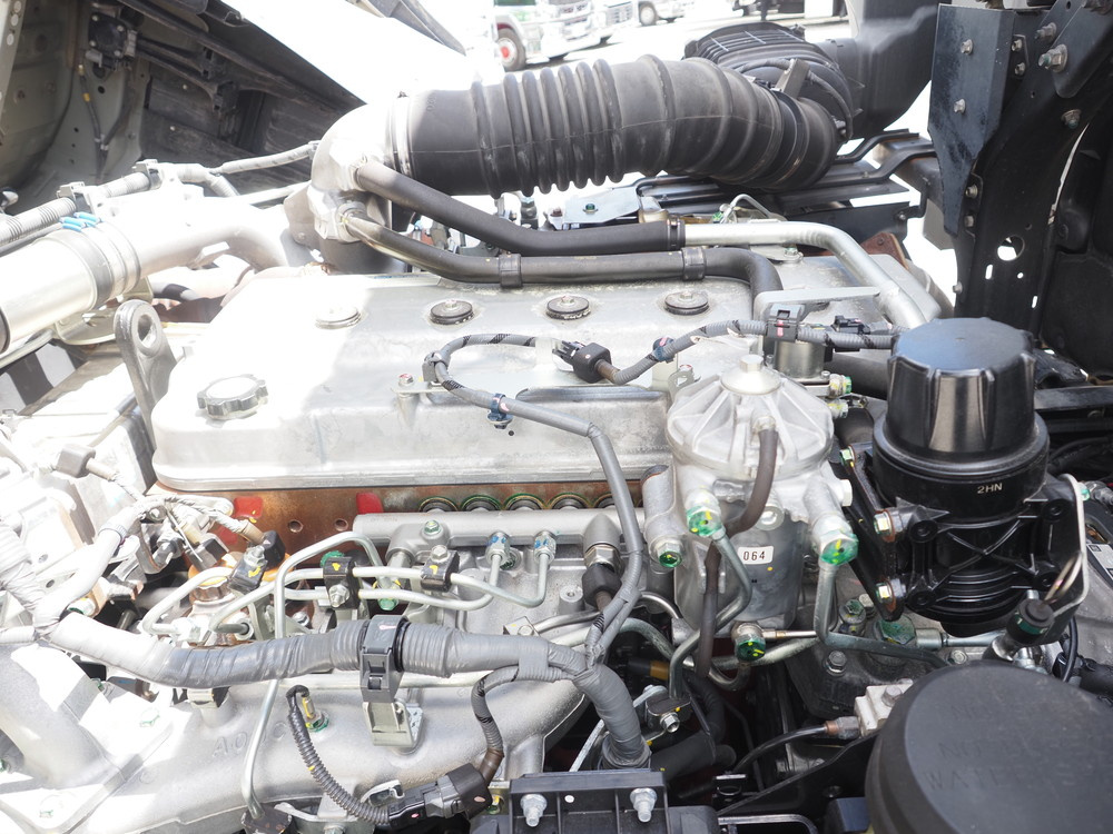 日野 プロフィア ウイング車 大型 2DG-FR1AHG 年式 R1[写真48]