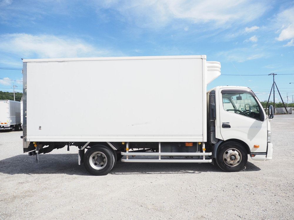 日野 デュトロ 冷凍バン 小型 TKG-XZU710M 年式 H29[写真07]