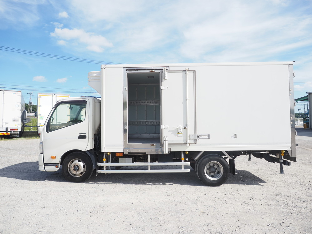 日野 デュトロ 冷凍バン 小型 TKG-XZU710M 年式 H29[写真13]