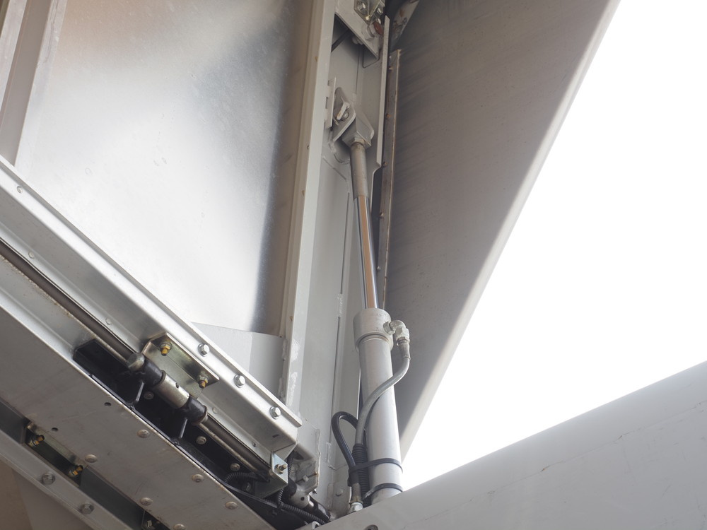 いすゞ フォワード ウイング車 中型 TKG-FRR90T2 年式 H26[写真10]