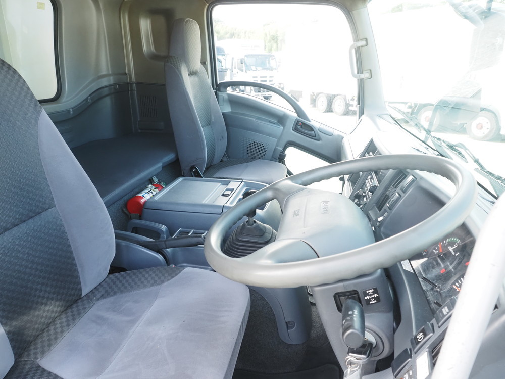 いすゞ フォワード ウイング車 中型 TKG-FRR90T2 年式 H26[写真27]