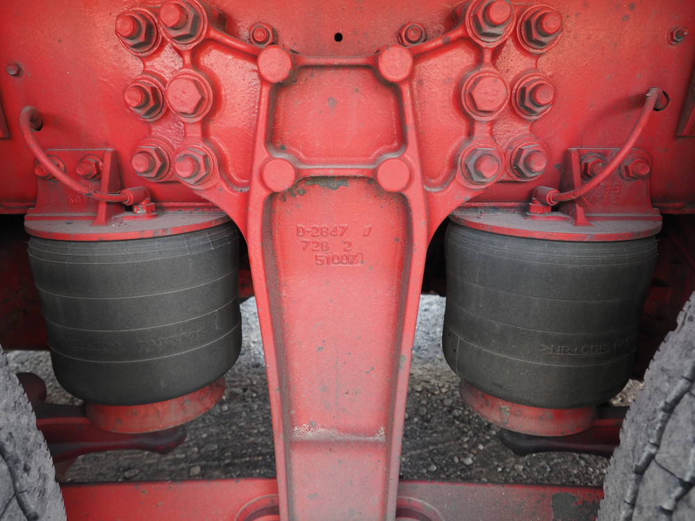 いすゞ ギガ 冷凍ウイング 大型 QKG-CYJ77A 年式 H28[写真45]