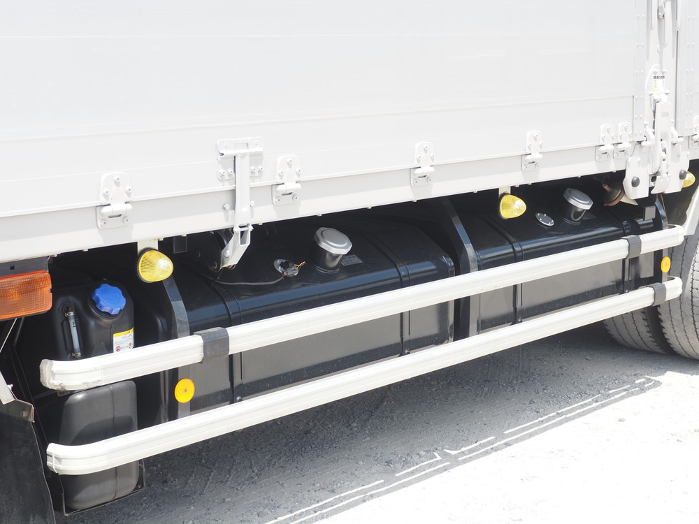 いすゞ ギガ ウイング車 大型 2PG-CYJ77C 年式 R3[写真15]