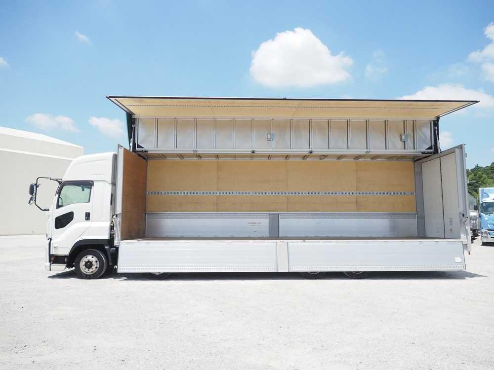 いすゞ ギガ ウイング車 大型 2PG-CYJ77C 年式 R3[写真16]