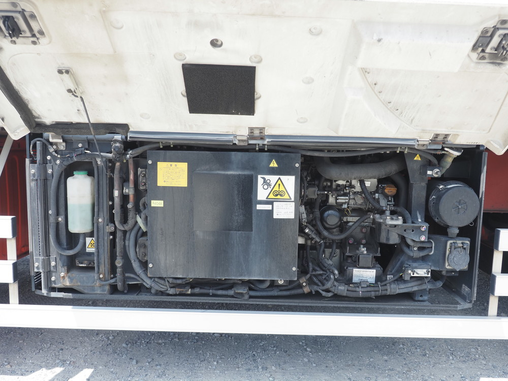 いすゞ ギガ 冷凍バン 大型 QPG-CYL77B 年式 H28[写真15]