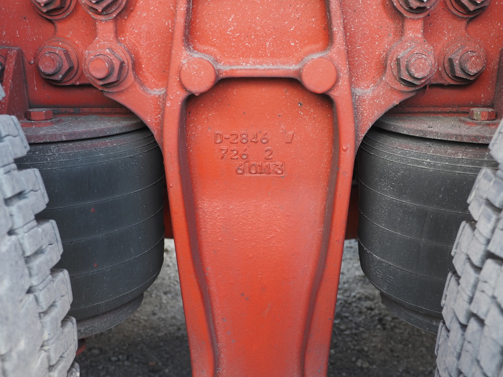 いすゞ ギガ 冷凍バン 大型 QPG-CYL77B 年式 H28[写真37]