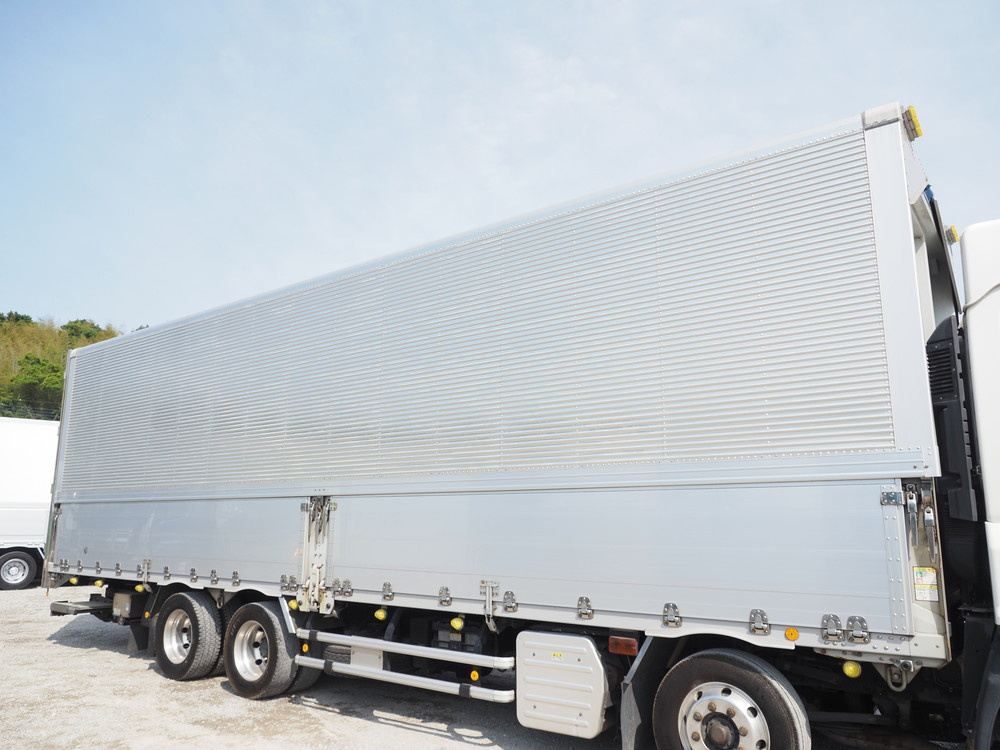 いすゞ ギガ ウイング車 大型 QKG-CYJ77B 年式 H29[写真11]