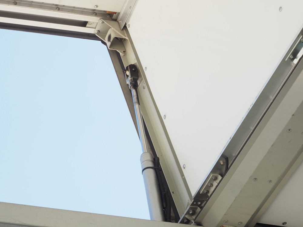 日野 プロフィア ウイング車 大型 BDG-FW1EXYG 年式 H22[写真10]