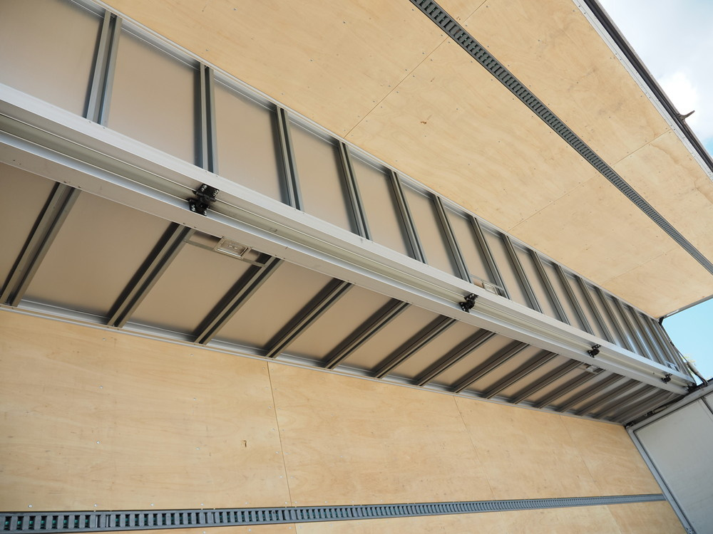 日野 プロフィア ウイング車 大型 LKG-FW1EXBG 年式 H23[写真24]