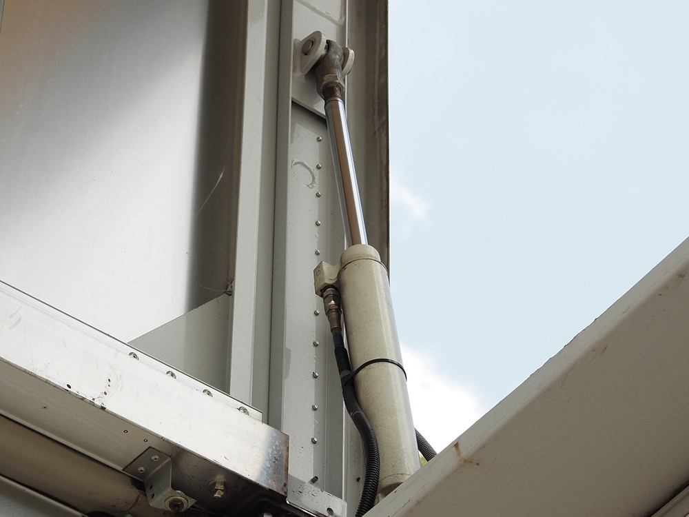 日野 プロフィア ウイング車 大型 LKG-FW1EXBG 年式 H23[写真21]