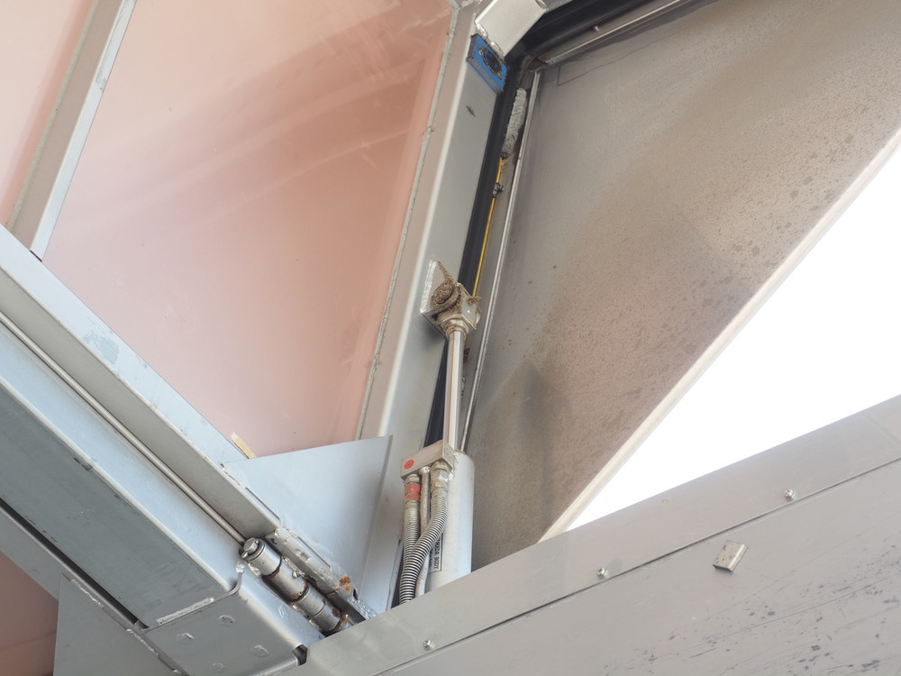 三菱ふそう スーパーグレート ウイング車 大型 QKG-FU54VZ 年式 H24[写真14]