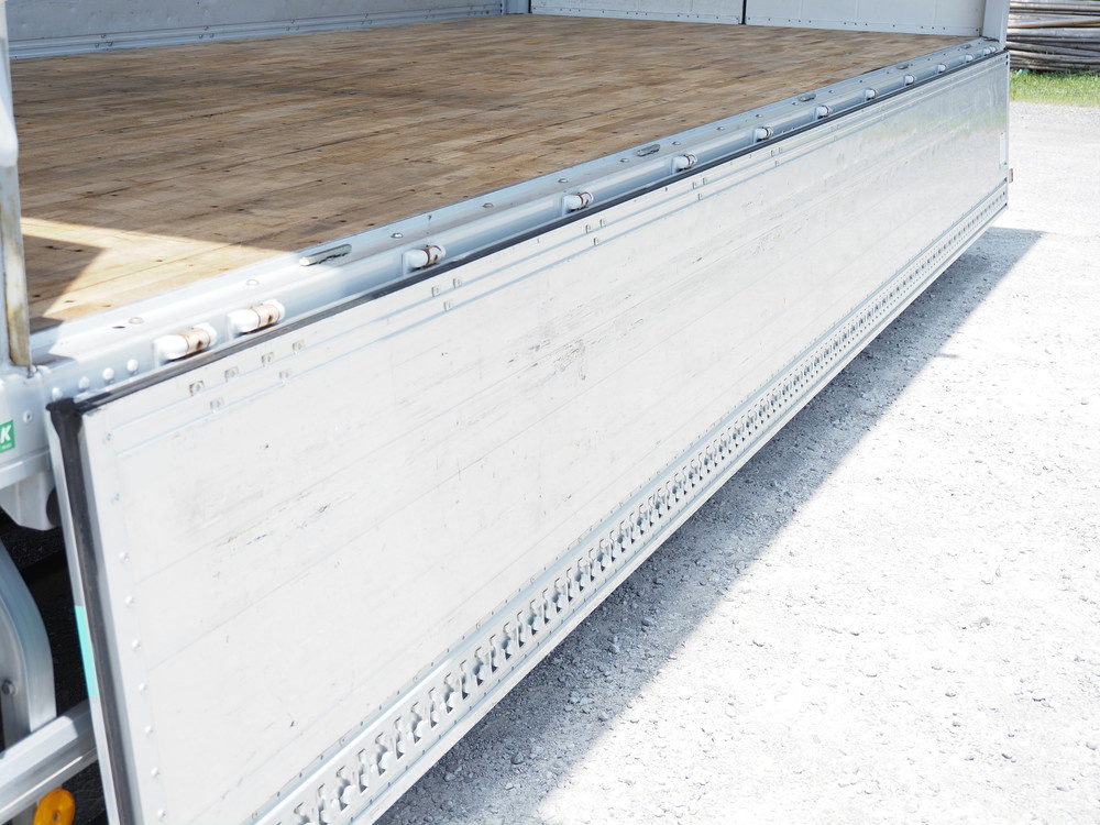 いすゞ フォワード 冷凍ウイング 中型 TKG-FRR90T2 年式 H26[写真24]