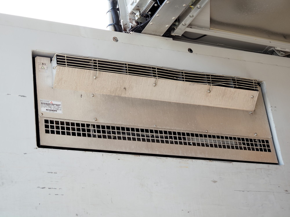 いすゞ フォワード 冷凍ウイング 中型 TKG-FRR90T2 年式 H26[写真31]