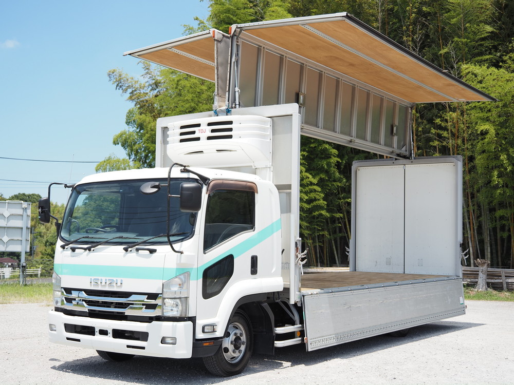 いすゞ フォワード 冷凍ウイング 中型 TKG-FRR90T2 年式 H26[写真03]