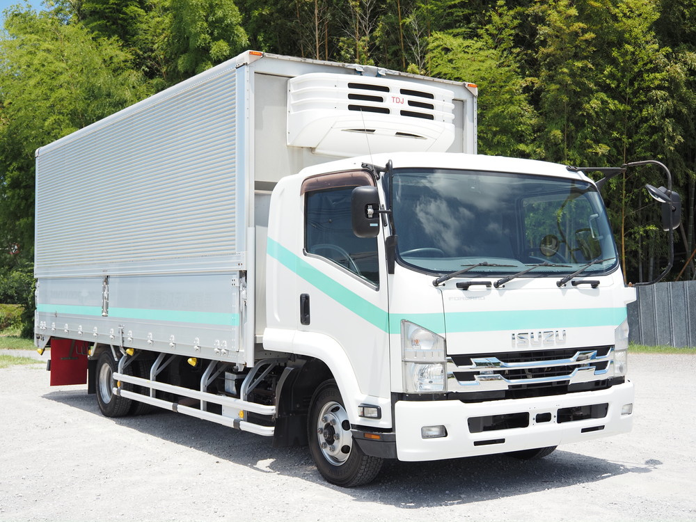 いすゞ フォワード 冷凍ウイング 中型 TKG-FRR90T2 年式 H26[写真05]