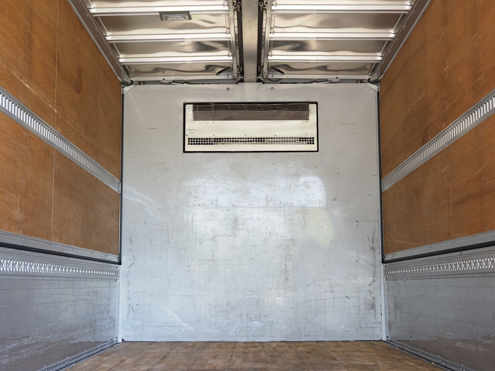 いすゞ フォワード 冷凍ウイング 中型 TKG-FRR90T2 年式 H26[写真30]