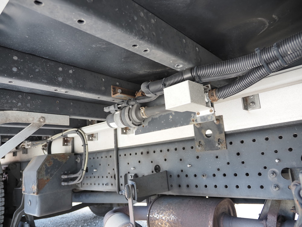 いすゞ フォワード 冷凍ウイング 中型 TKG-FRR90T2 年式 H26[写真51]