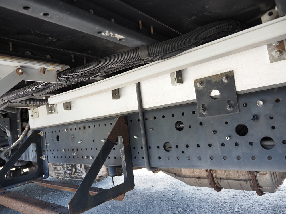 いすゞ フォワード 冷凍ウイング 中型 TKG-FRR90T2 年式 H26[写真49]