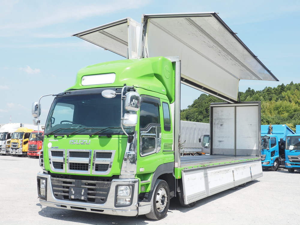 いすゞ ギガ 冷凍ウイング 大型 QKG-CYJ77A 年式 H27[写真03]