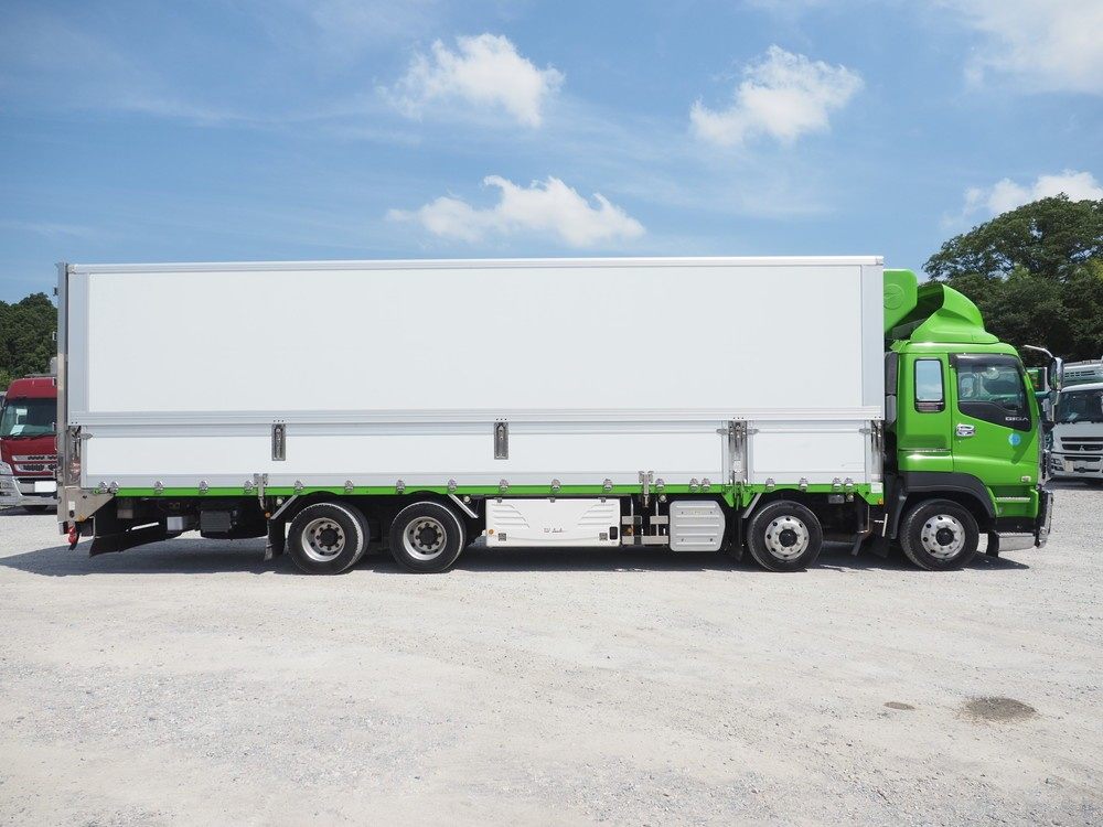 いすゞ ギガ 冷凍ウイング 大型 QKG-CYJ77A 年式 H27[写真09]