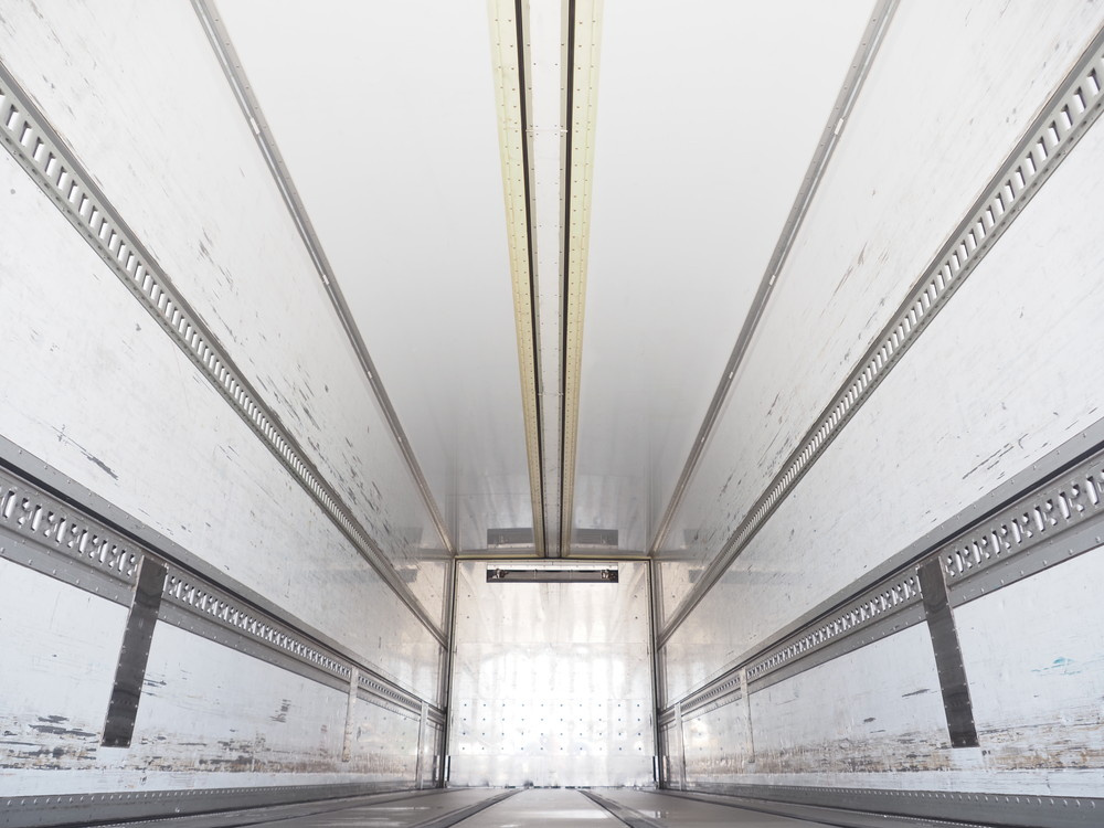 いすゞ ギガ 冷凍ウイング 大型 QKG-CYJ77A 年式 H27[写真31]