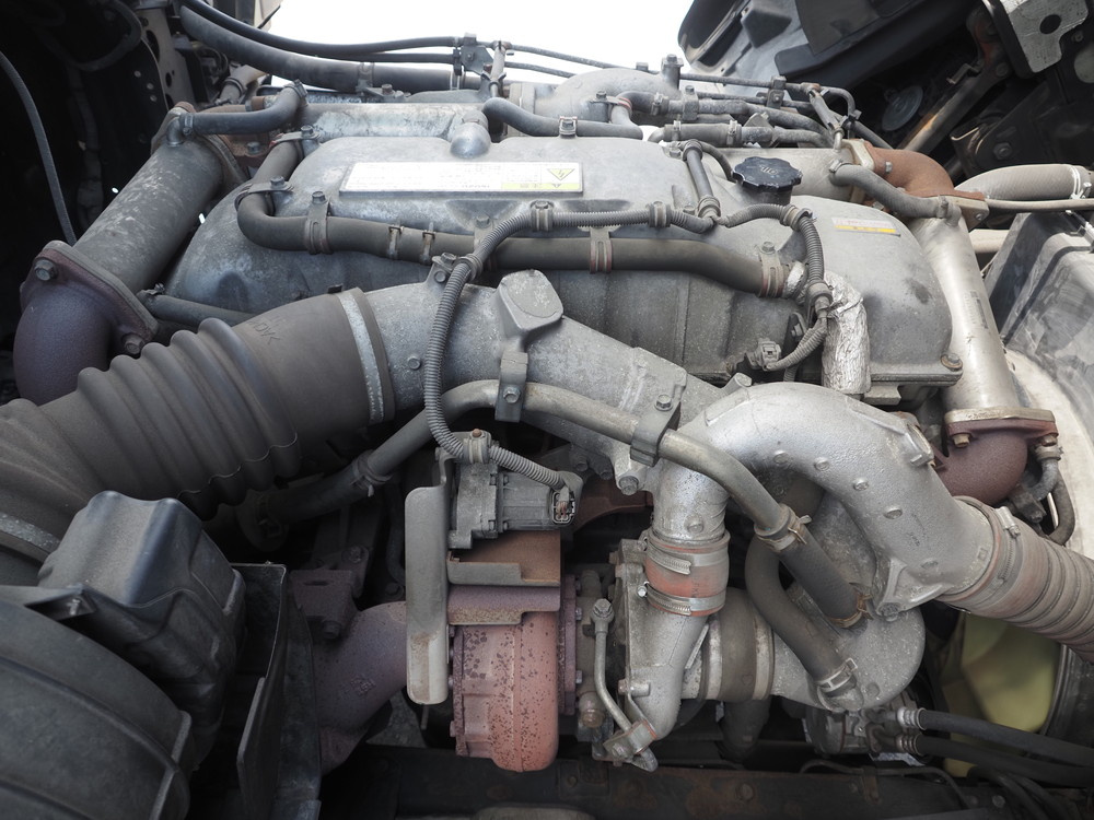 いすゞ ギガ 冷凍ウイング 大型 QKG-CYJ77A 年式 H27[写真55]