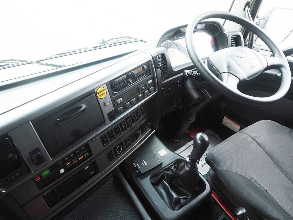 日野 プロフィア 平ボディ 大型 QPG-FW1EXEG 年式 H27[写真18]
