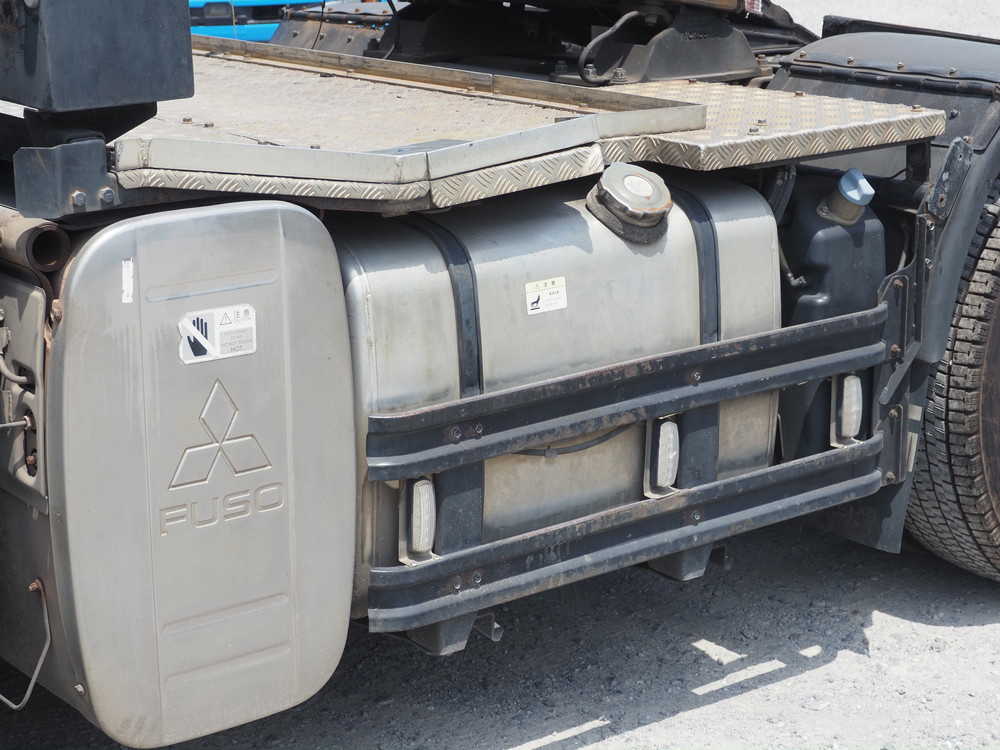 三菱ふそう スーパーグレート トラクタ 大型 QPG-FP64VDR 年式 H27[写真11]