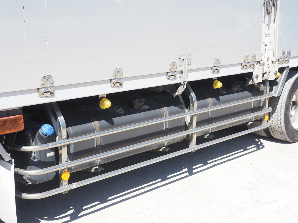 いすゞ ギガ ウイング車 大型 QKG-CYJ77A 年式 H25[写真19]