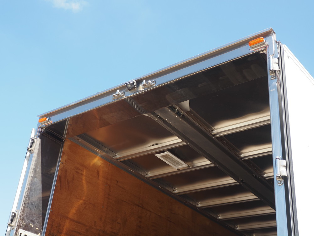 いすゞ ギガ ウイング車 大型 QKG-CYJ77A 年式 H25[写真25]