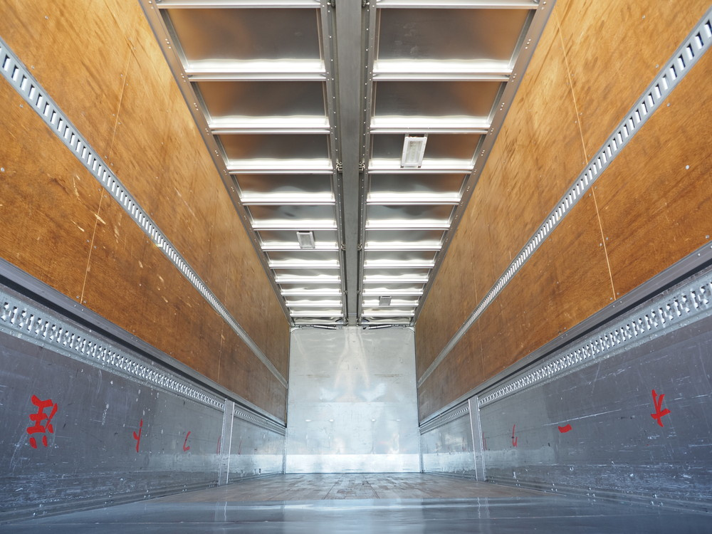 いすゞ ギガ ウイング車 大型 QKG-CYJ77A 年式 H25[写真26]