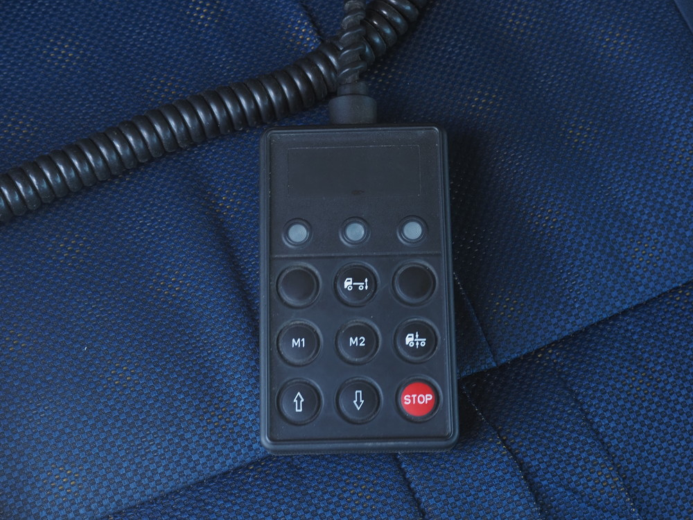 いすゞ ギガ ウイング車 大型 QKG-CYJ77A 年式 H25[写真33]