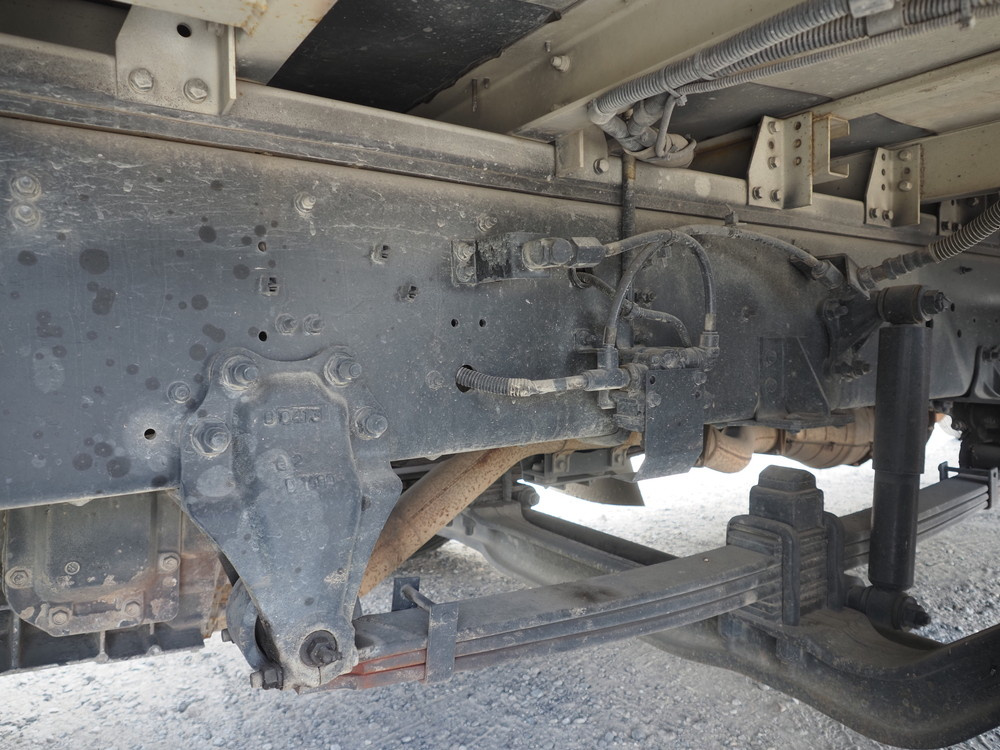 いすゞ ギガ ウイング車 大型 PKG-CYJ77W8 年式 H22[写真40]