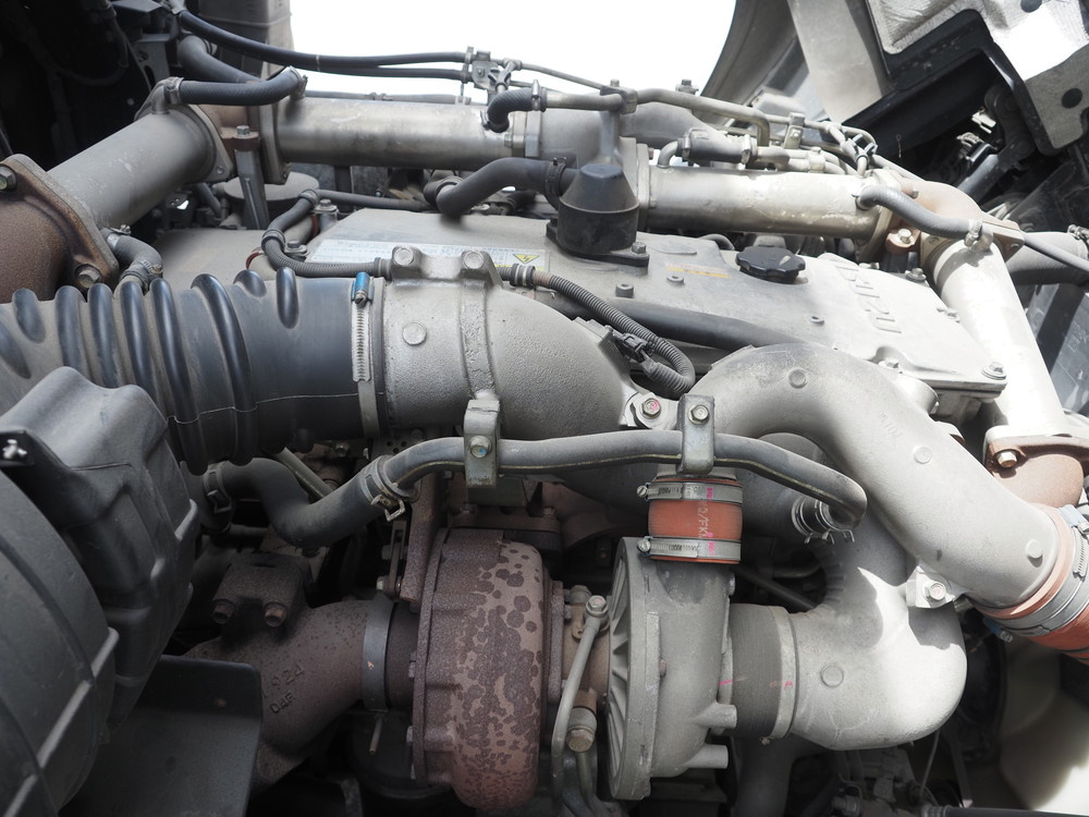 いすゞ ギガ ウイング車 大型 PKG-CYJ77W8 年式 H22[写真46]