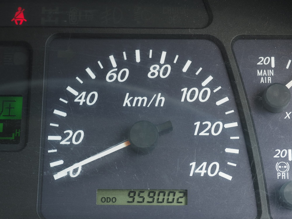 いすゞ ギガ ウイング車 大型 PKG-CYJ77W8 年式 H22[写真38]